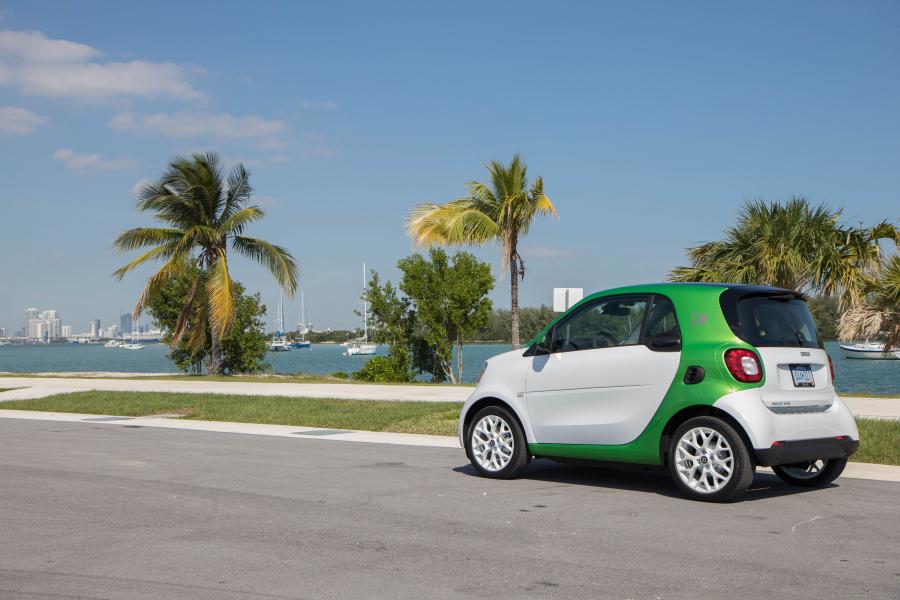  Smart ForTwo Prime Coupe Electric Drive 2016 года  (NA) (фото 29 из 30)